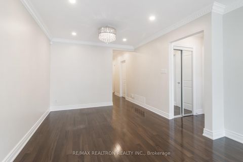 Photo 6 at 44 Caracas Road, Bayview Village, Toronto