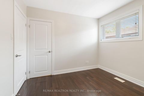 Photo 17 at 44 Caracas Road, Bayview Village, Toronto