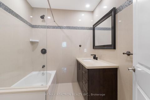 Photo 27 at 44 Caracas Road, Bayview Village, Toronto
