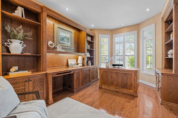 Photo 6 at 8 Harper Hill Road, Angus Glen, Markham