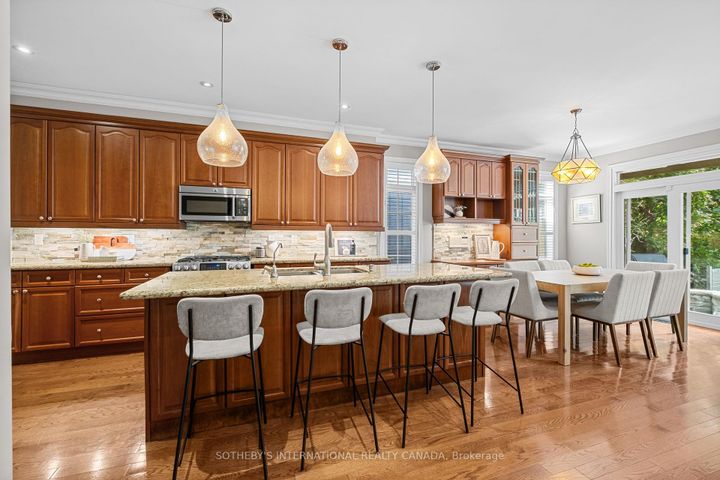 Photo 14 at 8 Harper Hill Road, Angus Glen, Markham