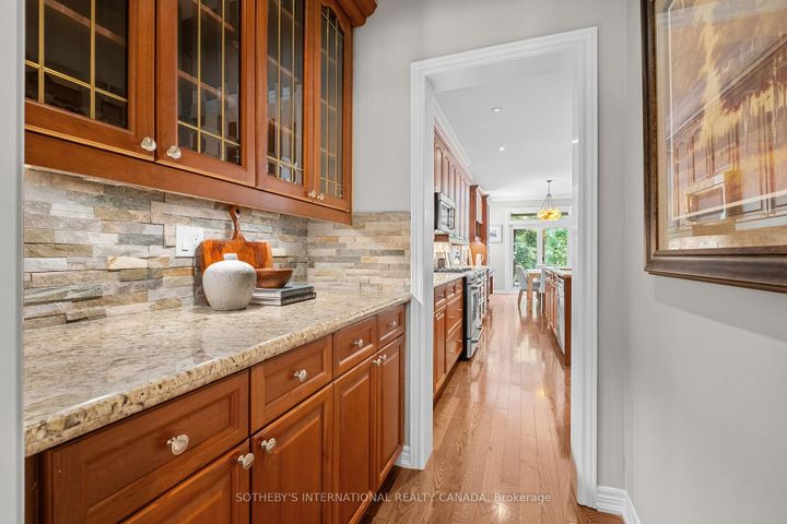Photo 17 at 8 Harper Hill Road, Angus Glen, Markham