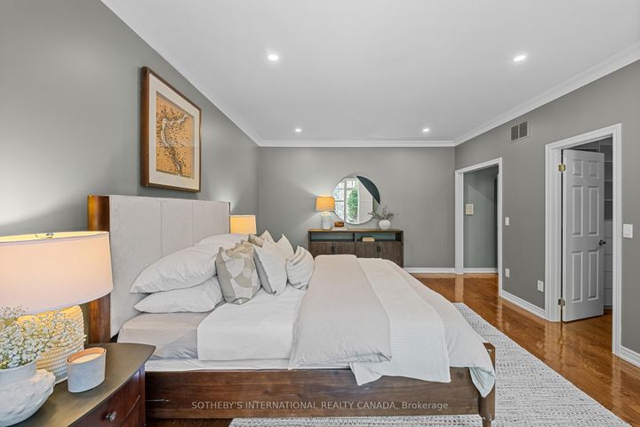 Photo 22 at 8 Harper Hill Road, Angus Glen, Markham