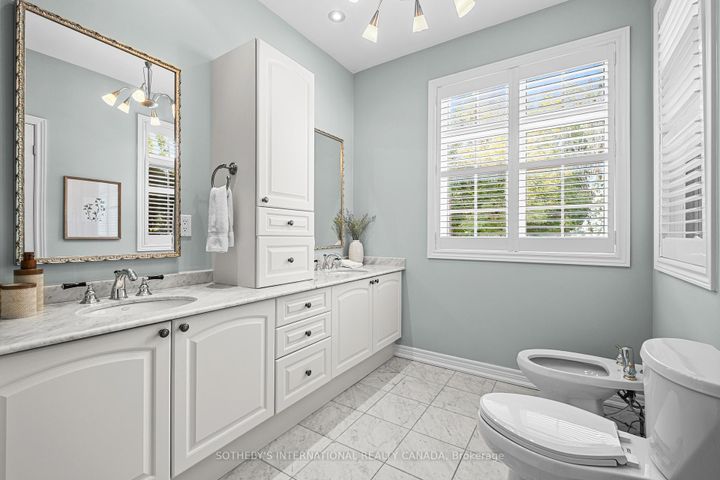 Photo 23 at 8 Harper Hill Road, Angus Glen, Markham