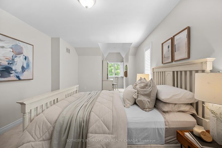 Photo 30 at 8 Harper Hill Road, Angus Glen, Markham