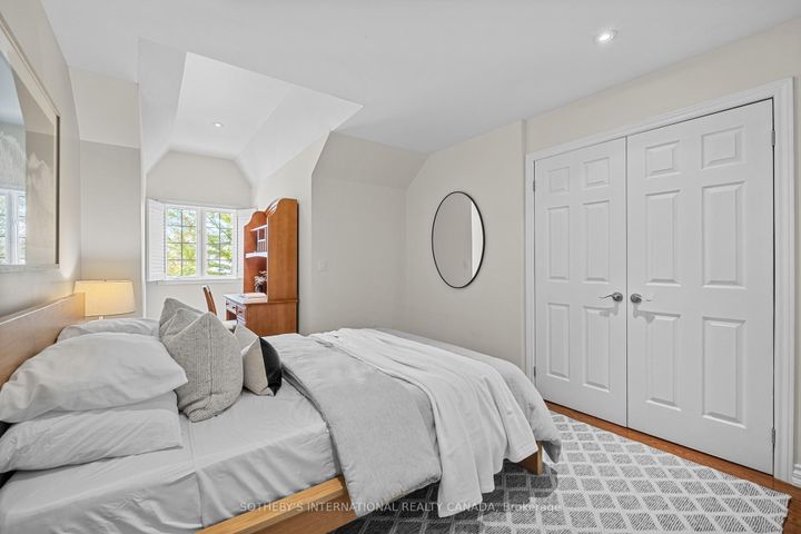 Photo 32 at 8 Harper Hill Road, Angus Glen, Markham