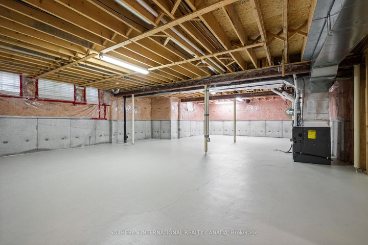 Photo 35 at 8 Harper Hill Road, Angus Glen, Markham