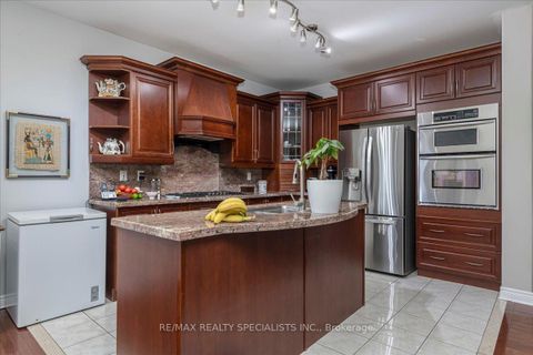 Photo 10 at 1165 Mitchell Court, Alcona, Innisfil