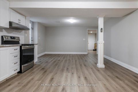 Photo 33 at 1165 Mitchell Court, Alcona, Innisfil