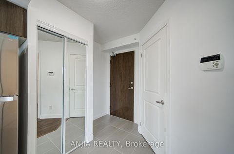 Photo 3 at 210 - 75 Norman Bethune Avenue, Beaver Creek Business Park, Richmond Hill