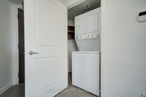 Photo 24 at 210 - 75 Norman Bethune Avenue, Beaver Creek Business Park, Richmond Hill