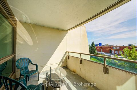 Photo 25 at 210 - 75 Norman Bethune Avenue, Beaver Creek Business Park, Richmond Hill