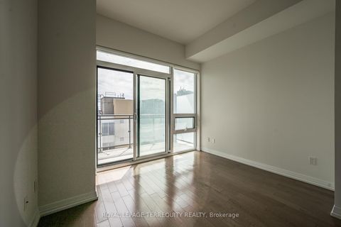 Photo 6 at 1032 - 460 Adelaide Street E, Moss Park, Toronto