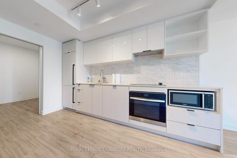 Photo 3 at 1905 - 252 Church Street, Yonge Corridor, Toronto Photo 3 at 1905 - 252 Church Street, Yonge Corridor, Toronto