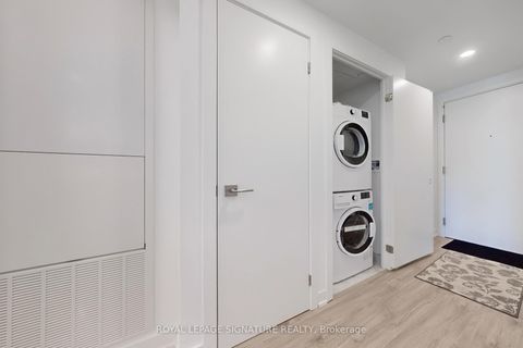 Photo 16 at 1905 - 252 Church Street, Yonge Corridor, Toronto Photo 16 at 1905 - 252 Church Street, Yonge Corridor, Toronto