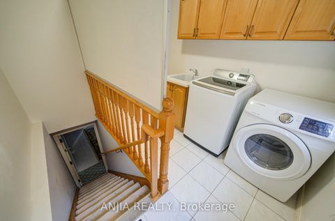 Photo 19 at 20 Lady Lynn Crescent, Doncrest, Richmond Hill