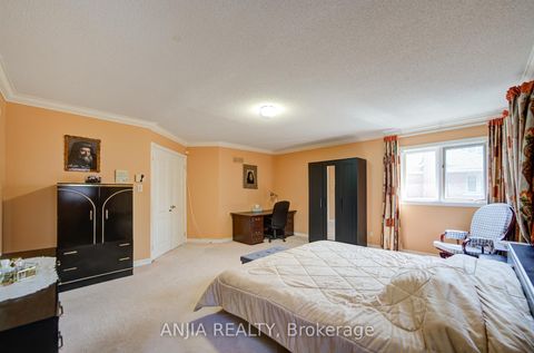 Photo 27 at 20 Lady Lynn Crescent, Doncrest, Richmond Hill