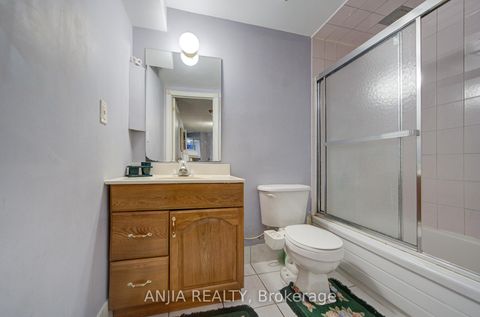 Photo 45 at 20 Lady Lynn Crescent, Doncrest, Richmond Hill