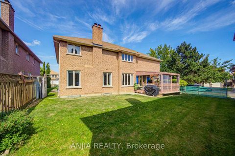 Photo 47 at 20 Lady Lynn Crescent, Doncrest, Richmond Hill