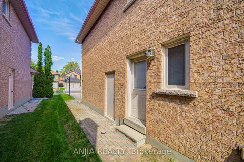 Photo 48 at 20 Lady Lynn Crescent, Doncrest, Richmond Hill