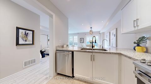 Photo 10 at 151 Amulet Crescent, Rouge Woods, Richmond Hill