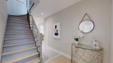 Photo 13 at 151 Amulet Crescent, Rouge Woods, Richmond Hill