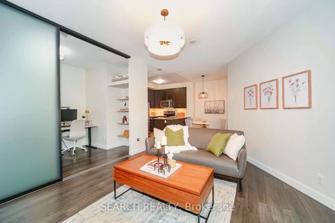 Photo 14 at 201 - 19 Grand Trunk Crescent, Waterfront Communities C1, Toronto