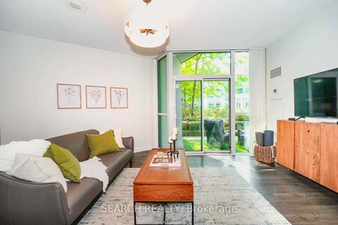 Photo 15 at 201 - 19 Grand Trunk Crescent, Waterfront Communities C1, Toronto