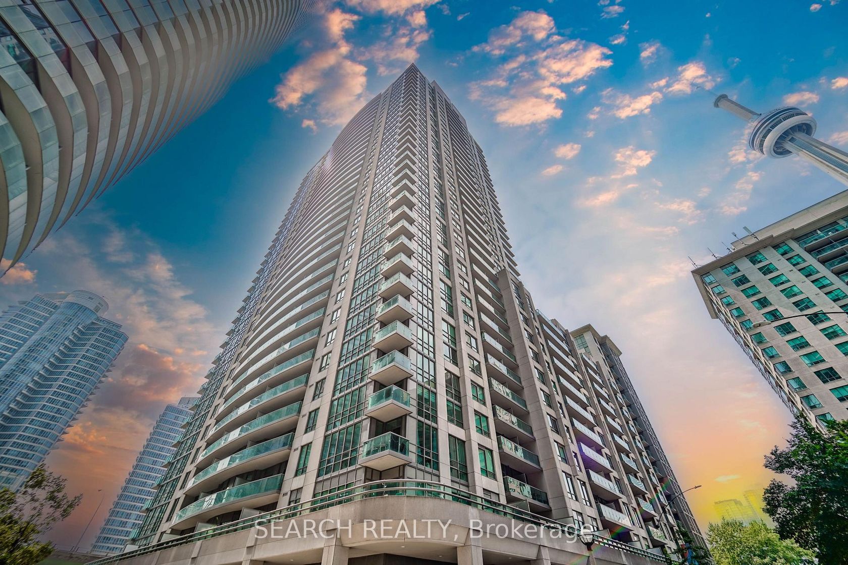 201 - 19 Grand Trunk Crescent, Waterfront Communities C1, Toronto 