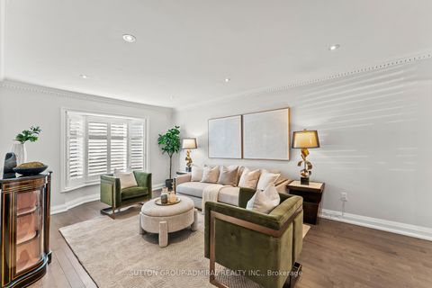 Photo 2 at 32 Mayvern Crescent, North Richvale, Richmond Hill