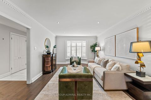 Photo 3 at 32 Mayvern Crescent, North Richvale, Richmond Hill