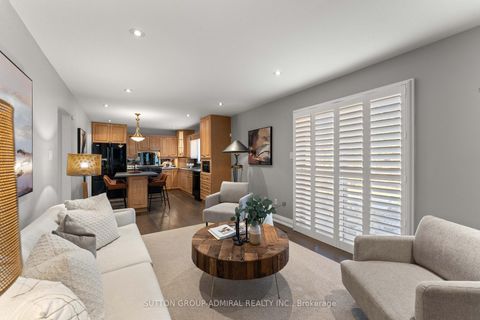 Photo 8 at 32 Mayvern Crescent, North Richvale, Richmond Hill