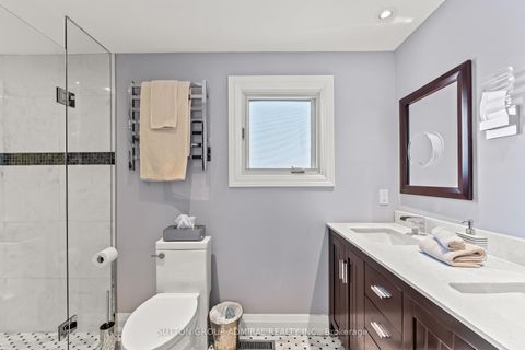 Photo 14 at 32 Mayvern Crescent, North Richvale, Richmond Hill