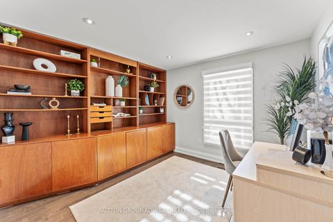 Photo 15 at 32 Mayvern Crescent, North Richvale, Richmond Hill