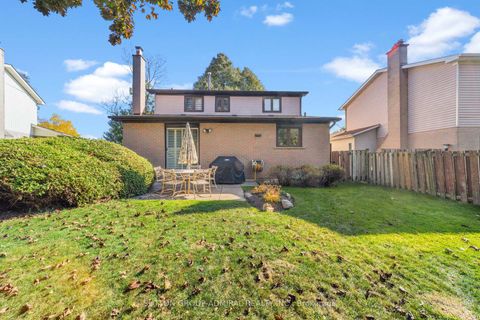 Photo 22 at 32 Mayvern Crescent, North Richvale, Richmond Hill