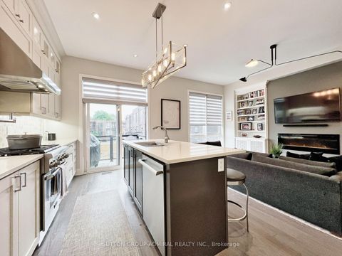 Photo 7 at 4 Sable Road, Patterson, Vaughan