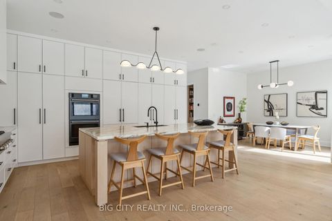 Photo 9 at 75 Lawrence Crescent, Lawrence Park South, Toronto