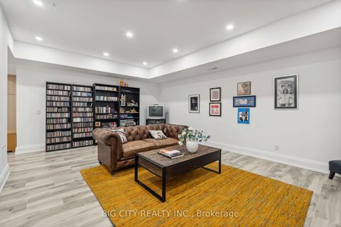 Photo 40 at 75 Lawrence Crescent, Lawrence Park South, Toronto