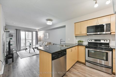 Photo 5 at 518 - 27 REAN Drive, Bayview Village, Toronto
