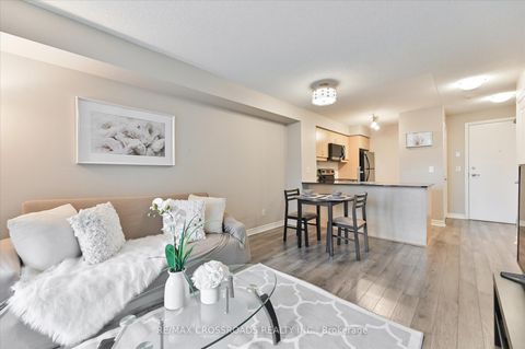 Photo 10 at 518 - 27 REAN Drive, Bayview Village, Toronto