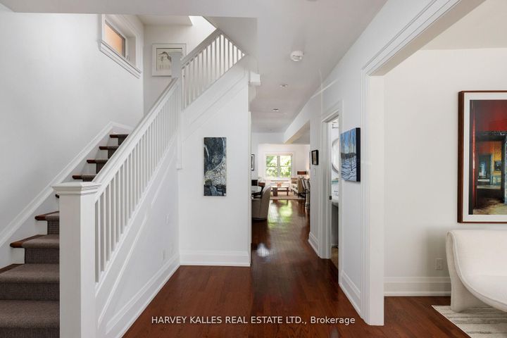Photo 4 at 8 Edgewood Crescent, Moore Park, Toronto