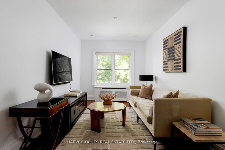 Photo 17 at 8 Edgewood Crescent, Moore Park, Toronto