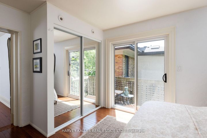 Photo 27 at 8 Edgewood Crescent, Moore Park, Toronto