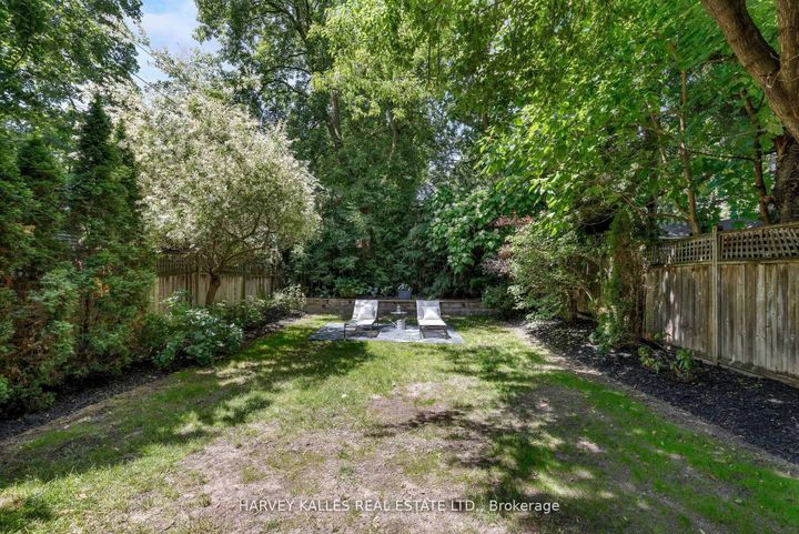 Photo 38 at 8 Edgewood Crescent, Moore Park, Toronto