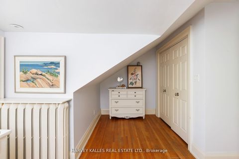 Photo 33 at 8 Edgewood Crescent, Moore Park, Toronto