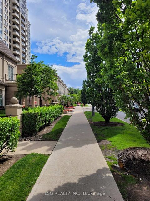 Photo 2 at 906 - 8 Rean Drive, Bayview Village, Toronto
