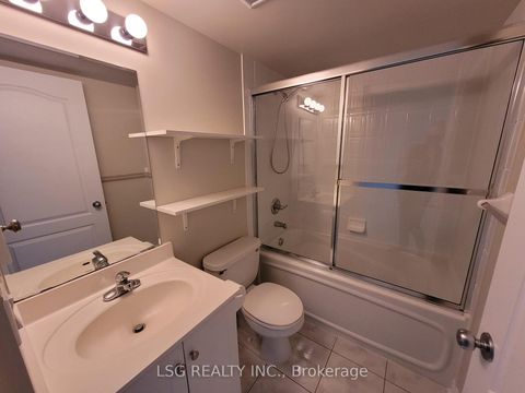 Photo 12 at 906 - 8 Rean Drive, Bayview Village, Toronto
