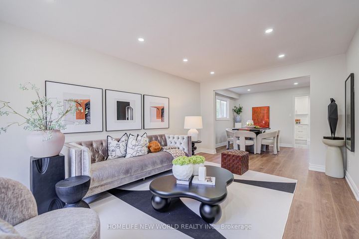 Photo 3 at 54 Marblemount Crescent, Sullivan, Toronto