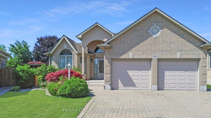 Photo 1 at 66 Chelmsford Place, Kentley, Hamilton