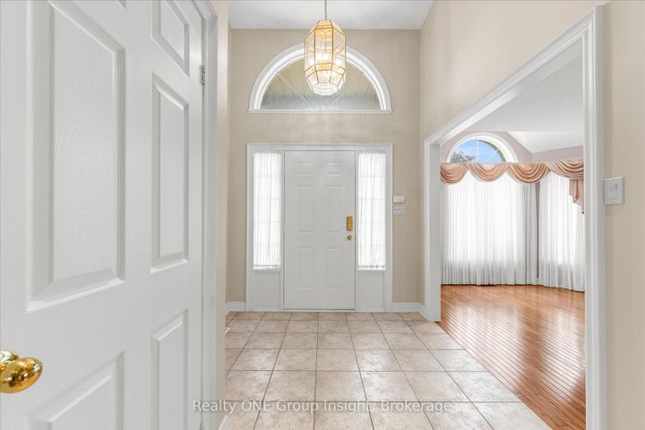 Photo 6 at 66 Chelmsford Place, Kentley, Hamilton